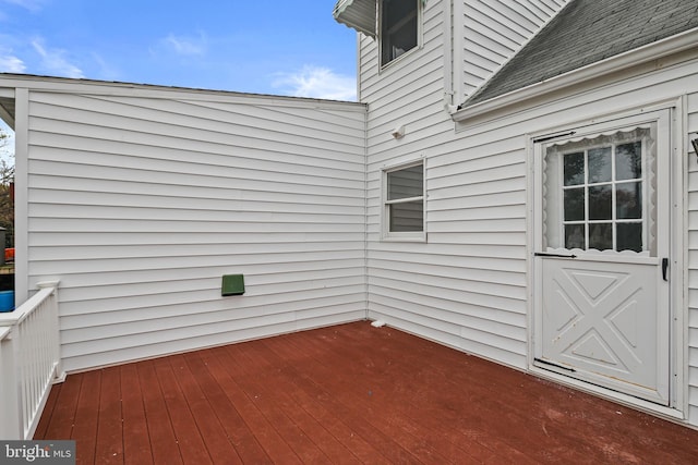 103 Cromwell Ave, Glen Burnie, MD 21061 - view of wooden deck