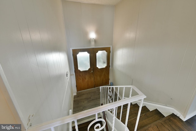 1556 Coolidge Ave, Abington, PA 19001 - stairway with wood finished floors