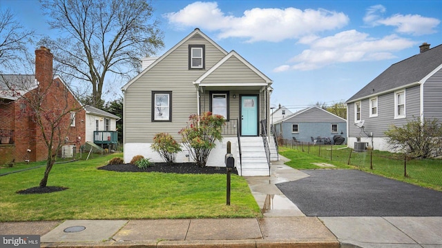 2910 Salisbury Ave, Baltimore, MD 21219 - view of front of house with fence and a front lawn