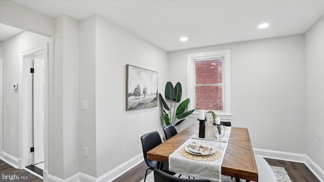 2910 Salisbury Ave, Baltimore, MD 21219 - dining room with dark wood-type flooring, baseboards, and recessed lighting