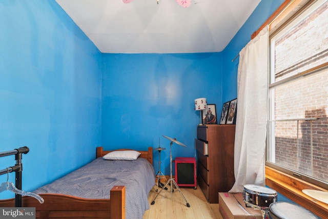 225 Buckingham Pl, Philadelphia, PA 19104 - bedroom featuring wood finished floors