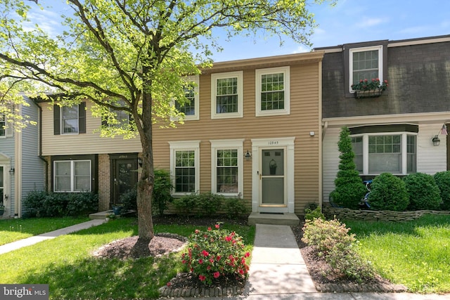 10945 Harpers Square Ct, Reston, VA 20191 - multi unit property featuring a front lawn