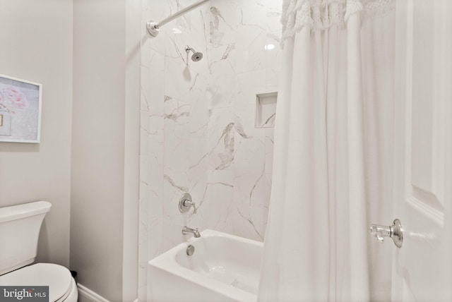 43005 Running Ridge Way, Leesburg, VA 20176 - full bathroom with shower / bath combination with curtain, toilet, and baseboards