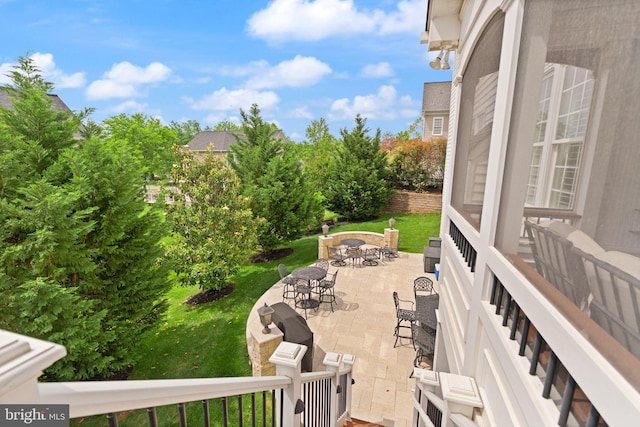 43005 Running Ridge Way, Leesburg, VA 20176 - view of grassy yard featuring outdoor dining space and a patio
