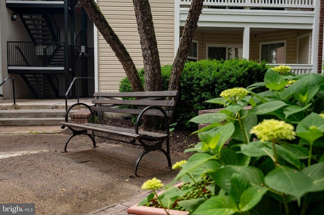 1524 Lincoln Way Unit 409, Mclean, VA 22102 - view of patio / terrace