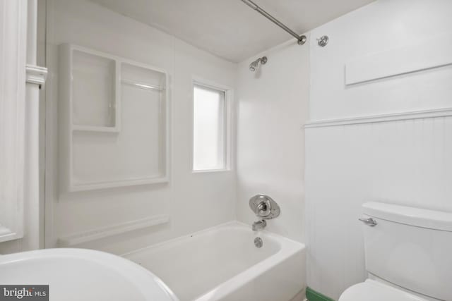306 W Chapline St, Sharpsburg, MD 21782 - bathroom featuring shower / bathtub combination and toilet