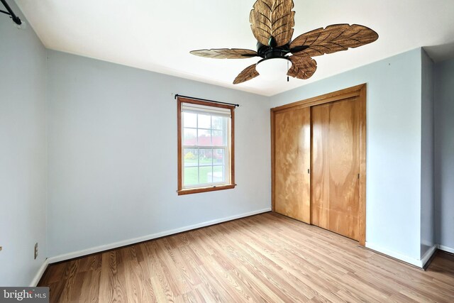 14 Longview Rd, Seven Valleys, PA 17360 - unfurnished bedroom featuring baseboards, light wood finished floors, and a closet