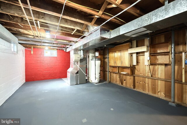 14 Longview Rd, Seven Valleys, PA 17360 - below grade area featuring heating unit and water heater