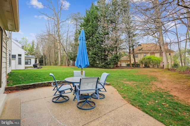 7906 Plum Creek Dr, Gaithersburg, MD 20879 - view of patio / terrace with area for grilling