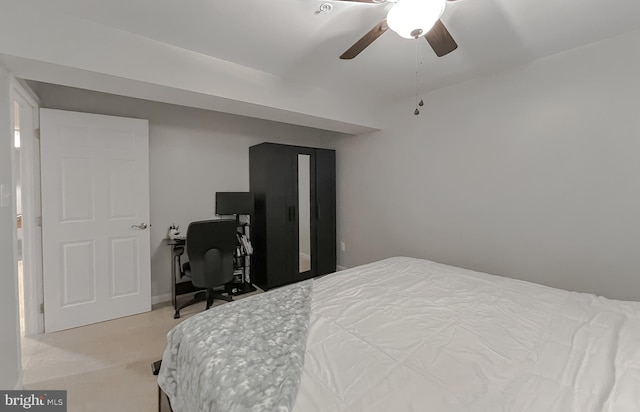 bedroom featuring ceiling fan