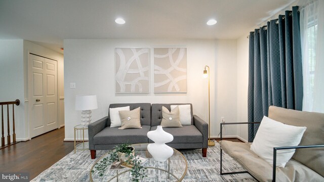 1601 Jubilation Ct, Herndon, VA 20170 - living room with wood finished floors, baseboards, and recessed lighting