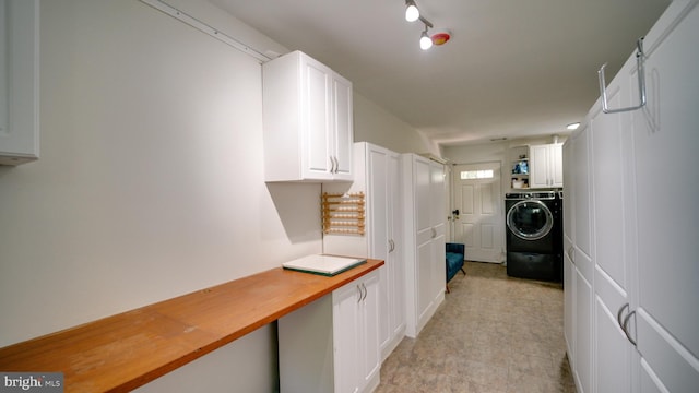 1601 Jubilation Ct, Herndon, VA 20170 - laundry room featuring cabinet space and washer / clothes dryer