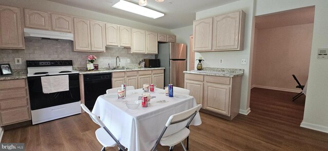 kitchen with decorative backsplash, electric range, dark wood finished floors, dishwasher, and under cabinet range hood