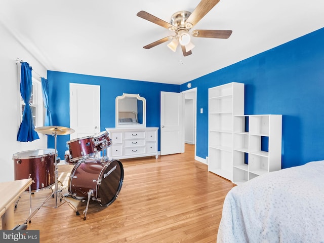600 Maplewood Rd, Springfield, PA 19064 - bedroom with ceiling fan and wood finished floors