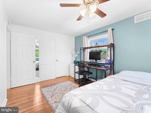 600 Maplewood Rd, Springfield, PA 19064 - bedroom with ceiling fan, wood finished floors, and visible vents
