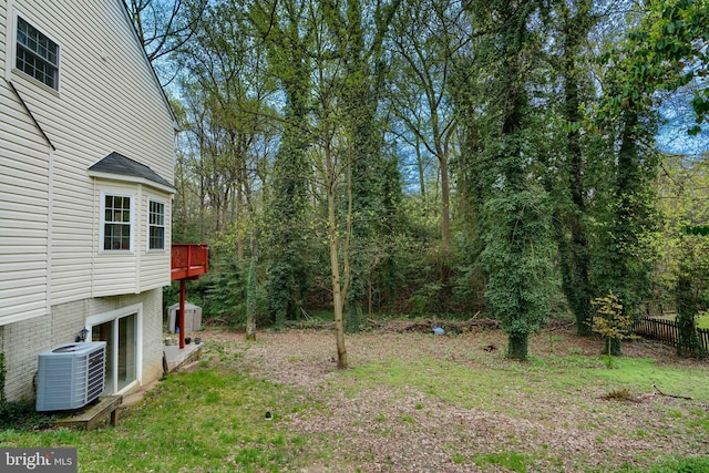 365 Hickory Trl, Crownsville, MD 21032 - view of yard featuring central air condition unit