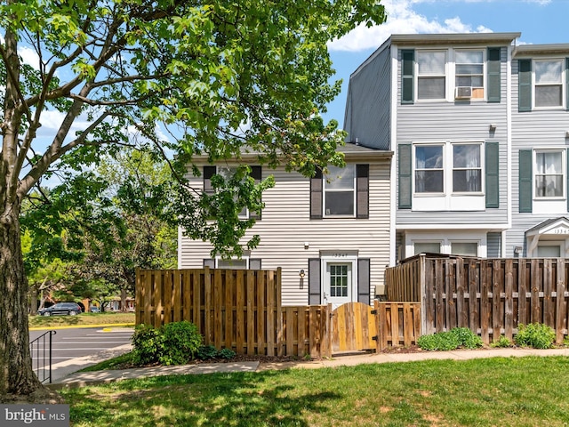 13347 Demetrias Way W, Germantown, MD 20874 - rear view of property featuring fence and a gate