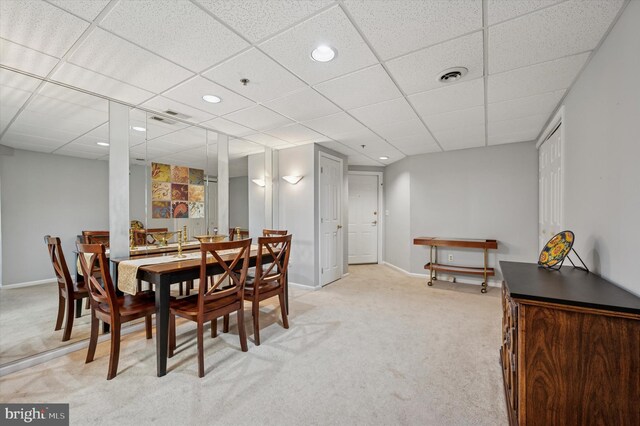 dining area with baseboards, recessed lighting, visible vents, and light colored carpet