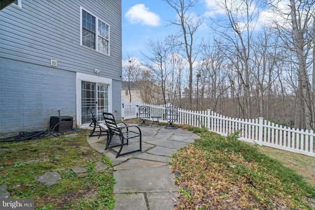 6 Copewood Ct, Manchester, MD 21102 - view of patio / terrace featuring fence