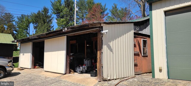 517 Monocacy Hl, Birdsboro, PA 19508 - view of outdoor structure featuring an outbuilding