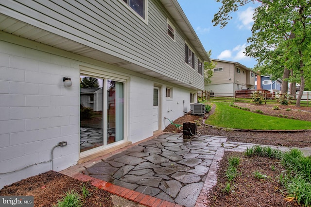 6901 Niles Dr, Laurel, MD 20707 - view of patio featuring cooling unit