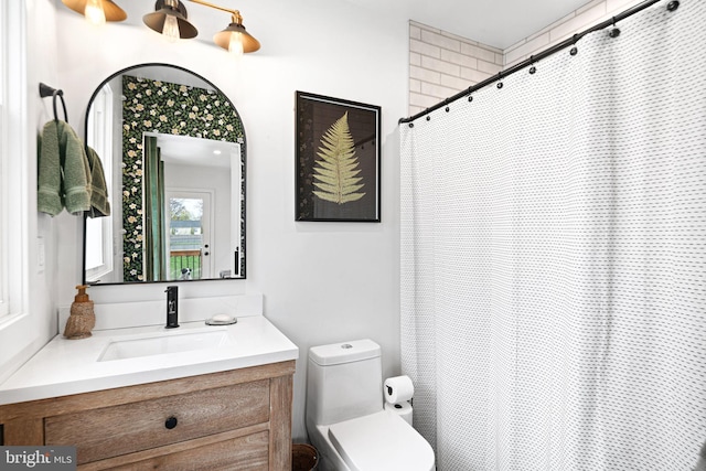307 Kendall Blvd, Oaklyn, NJ 08107 - bathroom featuring toilet, curtained shower, and vanity