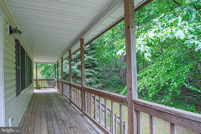 302 Parkside Rd, Linden, VA 22642 - view of porch