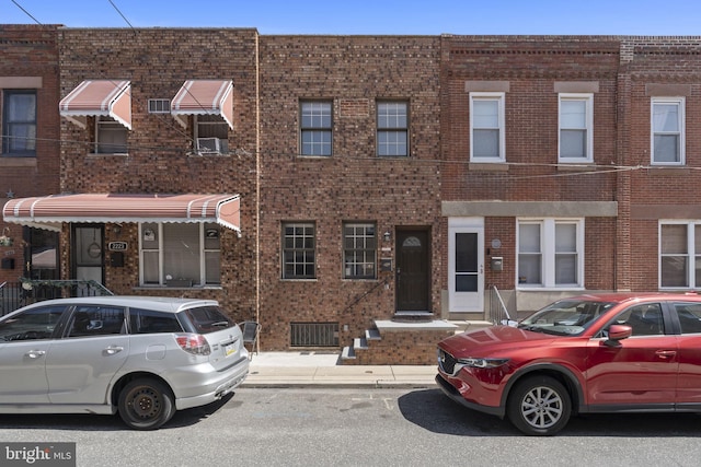 2225 S Hicks St, Philadelphia, PA 19145 - townhome / multi-family property featuring brick siding