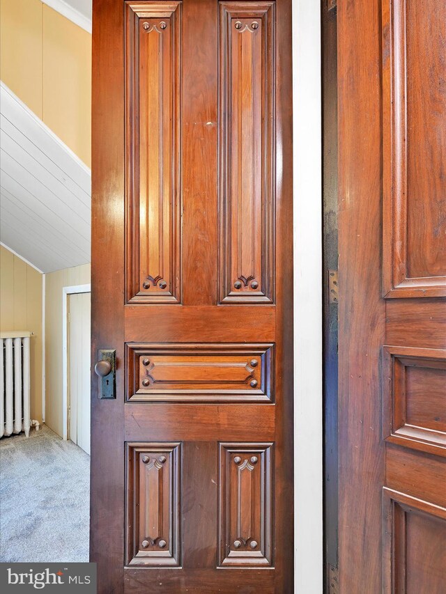 1402 Elm St, Lebanon, PA 17042 - detailed view of carpet