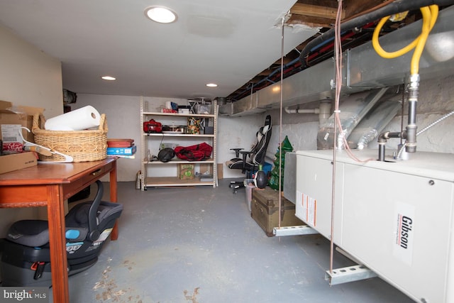 view of unfinished basement