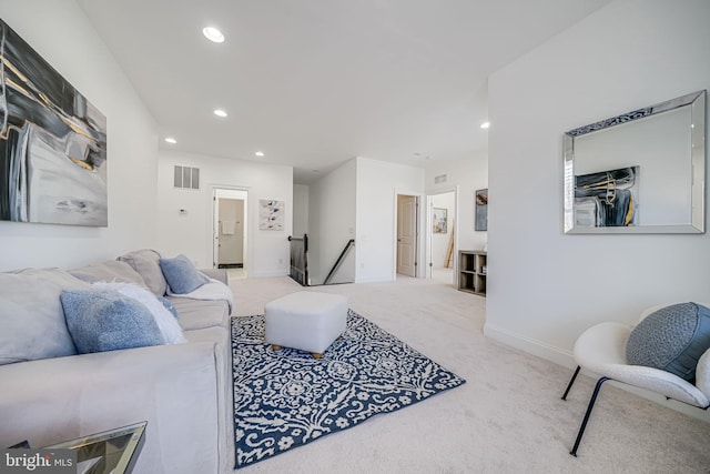 24642 Black Willow Dr, Aldie, VA 20105 - carpeted living area featuring visible vents, baseboards, and recessed lighting