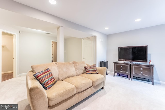 8075 Sky Blue Dr, Alexandria, VA 22315
