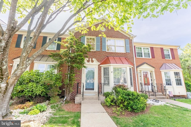 8075 Sky Blue Dr, Alexandria, VA 22315