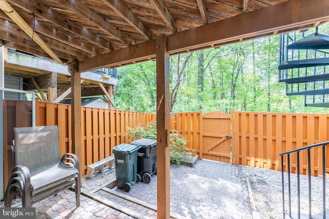 8075 Sky Blue Dr, Alexandria, VA 22315
