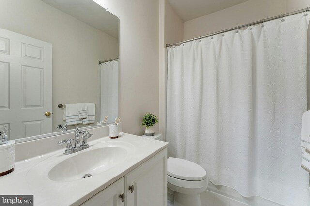 18102 Eaglesham Ct, Leesburg, VA 20175 - bathroom featuring toilet, vanity, a shower with curtain, and tile patterned floors