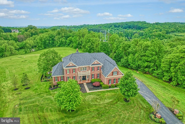 18102 Eaglesham Ct, Leesburg, VA 20175 - aerial view of property and surrounding area featuring a forest