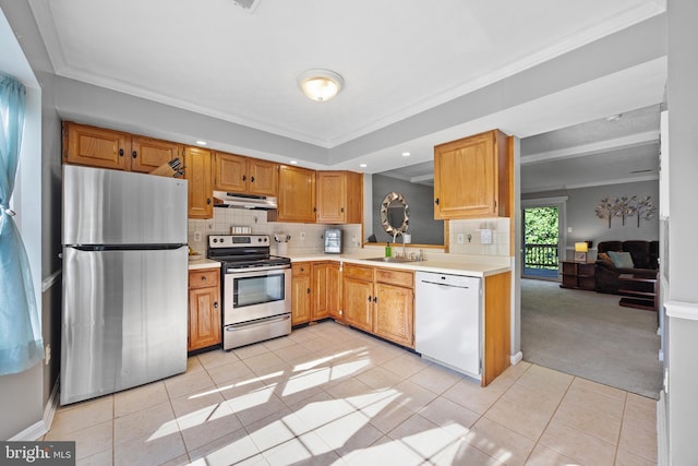 458 Silver Ct, Westminster, MD 21158 - kitchen with stainless steel appliances, under cabinet range hood, a sink, light tile patterned flooring, and light countertops