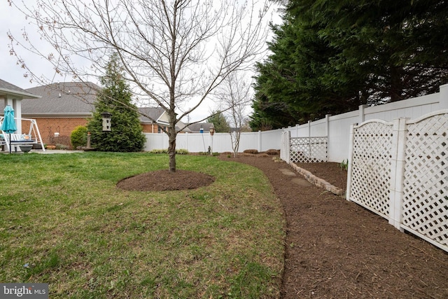 617 Redbud Ln, Woodstock, VA 22664 - view of yard with a fenced backyard