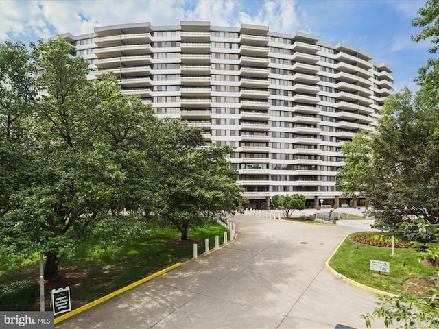 6301 Stevenson Ave Unit 310, Alexandria, VA 22304 - view of apartment building / complex