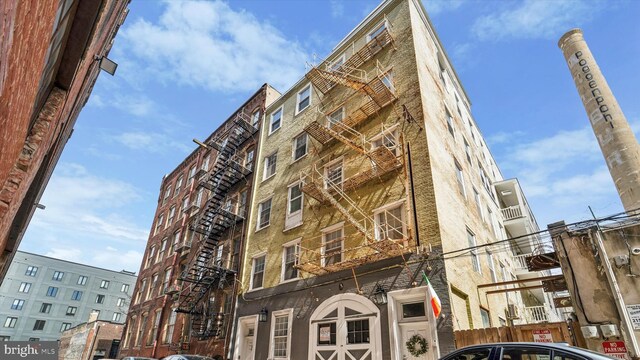 237 N Bread St Unit 4, Philadelphia, PA 19106 - view of apartment building / complex