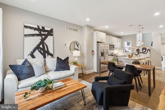 1430 N Etting St, Philadelphia, PA 19121 - living area featuring baseboards, visible vents, recessed lighting, and wood finished floors