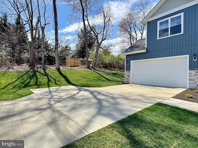 9871 La Plata Pkwy, La Plata, MD 20646 - exterior space featuring driveway and fence