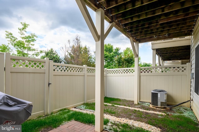 15343 Tewkesbury Pl, Upper Marlboro, MD 20774 - view of yard with central AC unit
