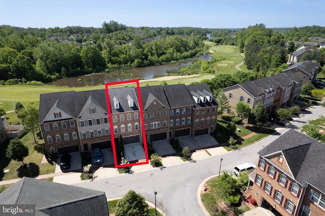 15343 Tewkesbury Pl, Upper Marlboro, MD 20774 - aerial view of property and surrounding area featuring a nearby body of water, property parcel outlined, and a golf club