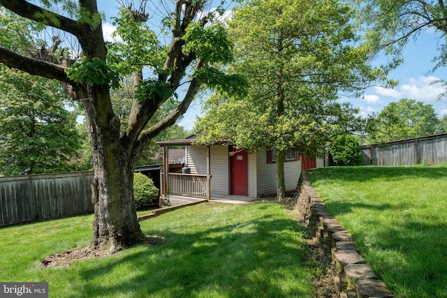 2418 Berkshire Ln, Dover, PA 17315 - view of yard