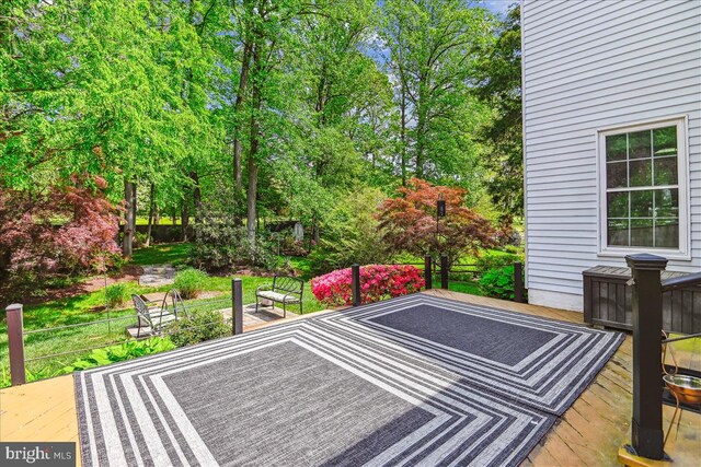 deck featuring fence