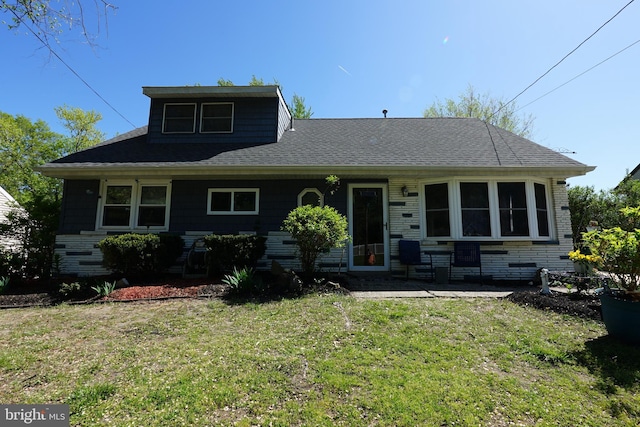 360 Haverford Ave, Wenonah, NJ 08090 - view of front facade with a patio area, roof with shingles, and a front yard
