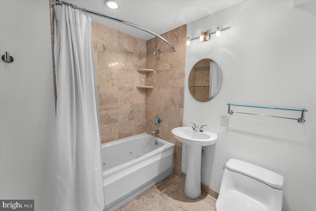 400 Highview Dr, Wayne, PA 19087 - full bathroom with toilet, shower / bath combo with shower curtain, a sink, and baseboards