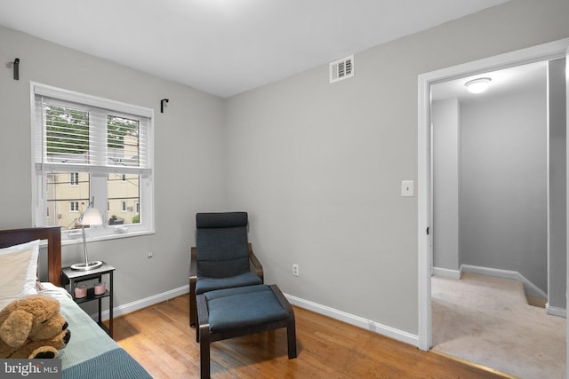 9830 Hollow Glen Pl Unit 2562, Silver Spring, MD 20910 - living area featuring baseboards and wood finished floors