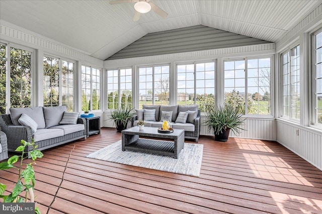 sunroom / solarium with outdoor lounge area and ceiling fan